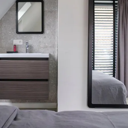 Vakantiehuis Atelier124 - Oase Rust In -